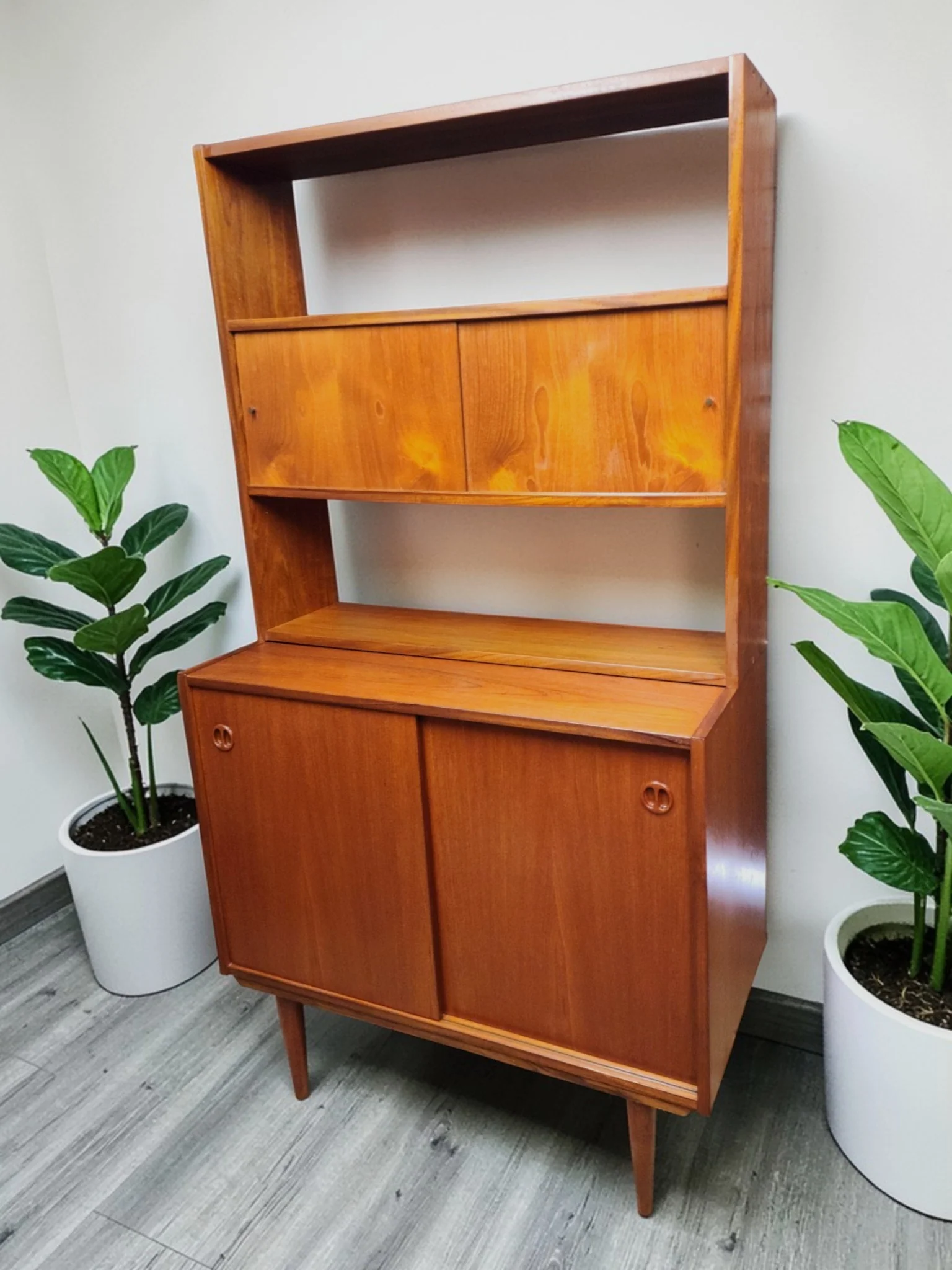 SIDEBOARDS, TV CREDENZAS, SHELVING
